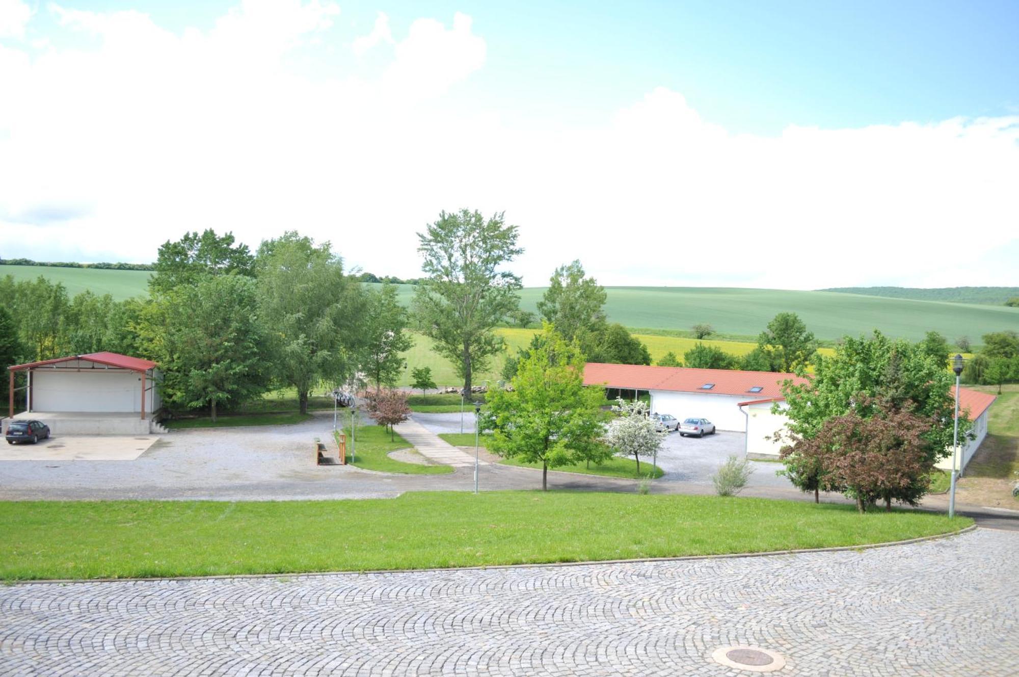 Vinny Sklep Krysa Kostelec (Hodonin) Exterior foto